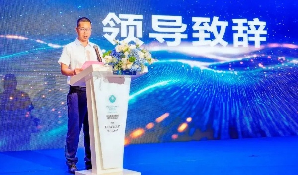 郭總.jpg 郭總.jpg